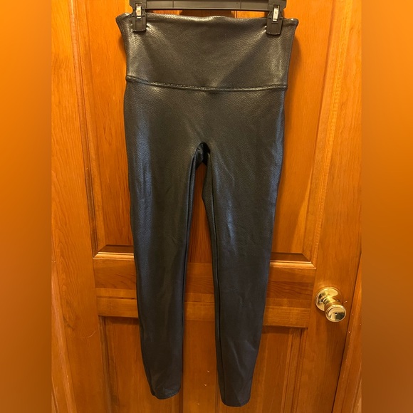 SPANX Pants - SPANX Faux Leather Snakeskin Pants